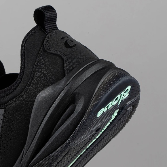 Clove Men’s Black Clove Classic Shoes - Picture 6 of 8